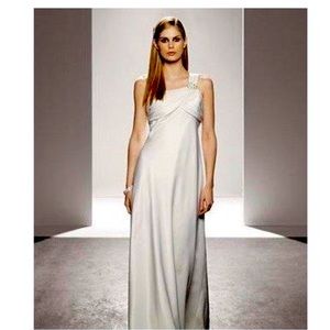 Vintage David’s Bridal Wedding Dress. Galina SRL9499. Ivory. Size 12.